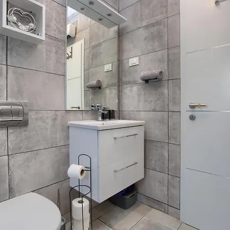 Luksuzni Apartmani Asi S Bazenom Fažana Exterior foto
