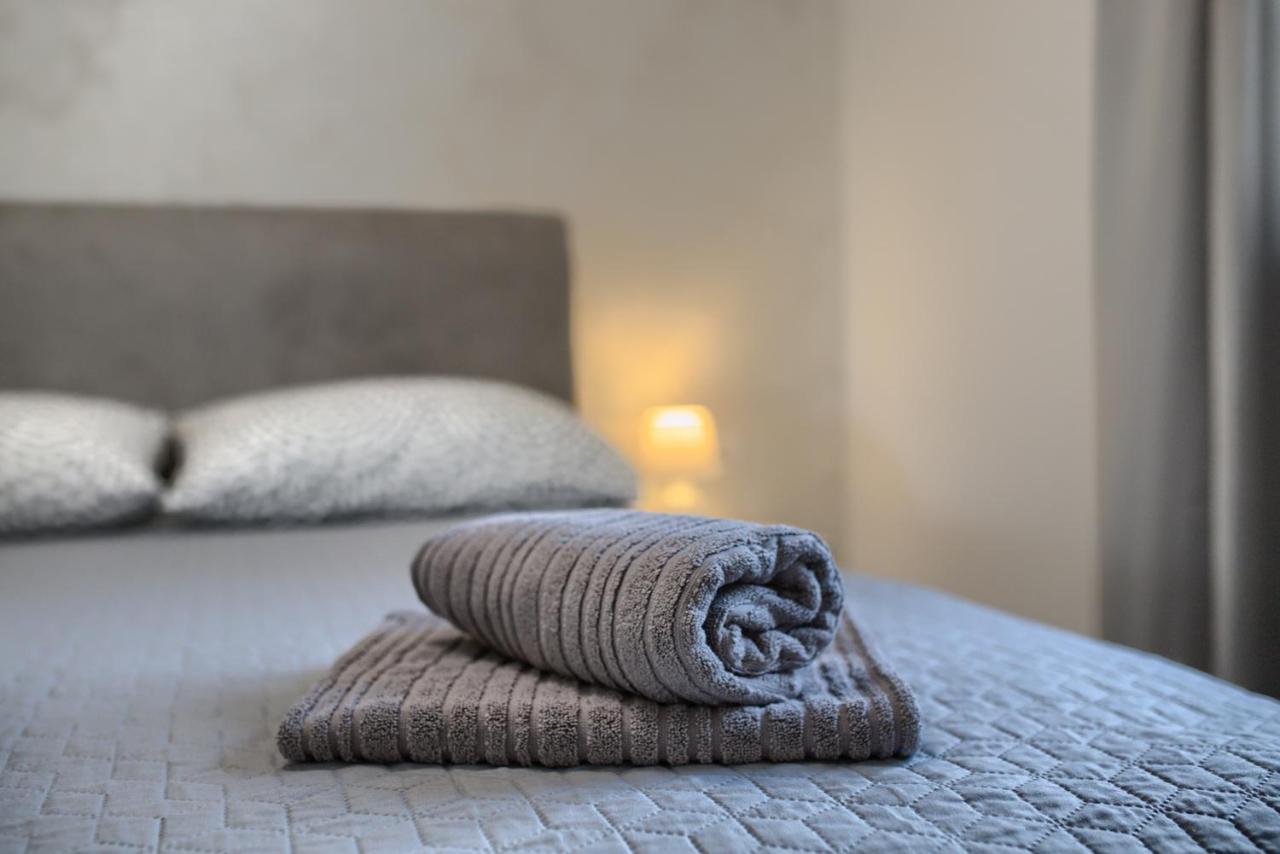 Luksuzni Asi S Bazenom Apartament
