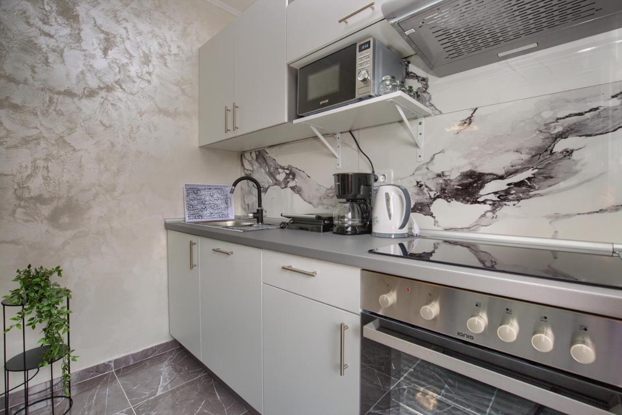 Luksuzni Asi S Bazenom Apartament Fažana
