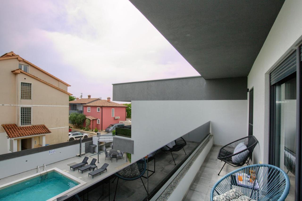 Apartament Luksuzni Asi S Bazenom *